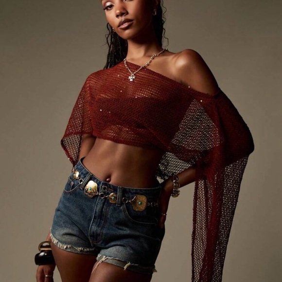 Missguided Burgundy Mesh Off-Shoulder Crop Top - Picture 4 of 4